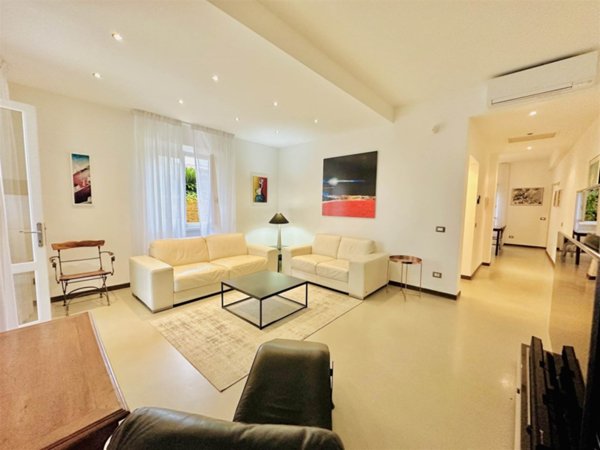 casa indipendente in vendita a Forte dei Marmi