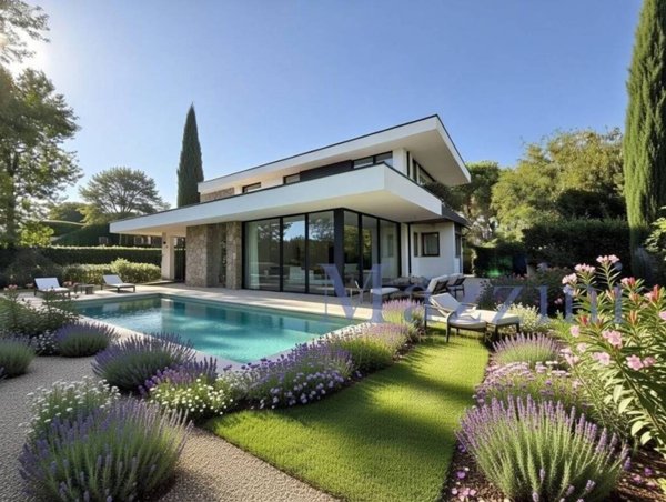 casa indipendente in vendita a Forte dei Marmi in zona Roma Imperiale