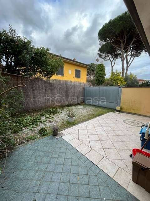 casa indipendente in vendita a Forte dei Marmi in zona Roma Imperiale