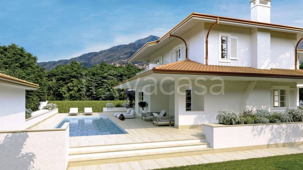 casa indipendente in vendita a Forte dei Marmi in zona Roma Imperiale