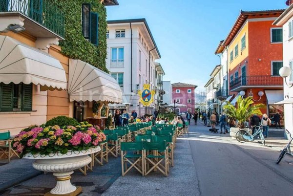 casa indipendente in vendita a Forte dei Marmi