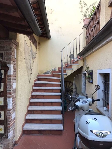 appartamento in vendita a Forte dei Marmi in zona Vaiana