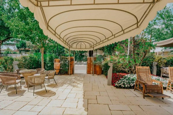 negozio in vendita a Forte dei Marmi