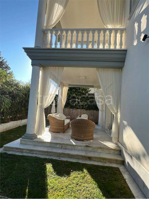 casa indipendente in vendita a Forte dei Marmi
