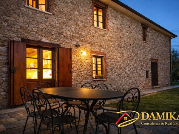 casa indipendente in vendita a Forte dei Marmi