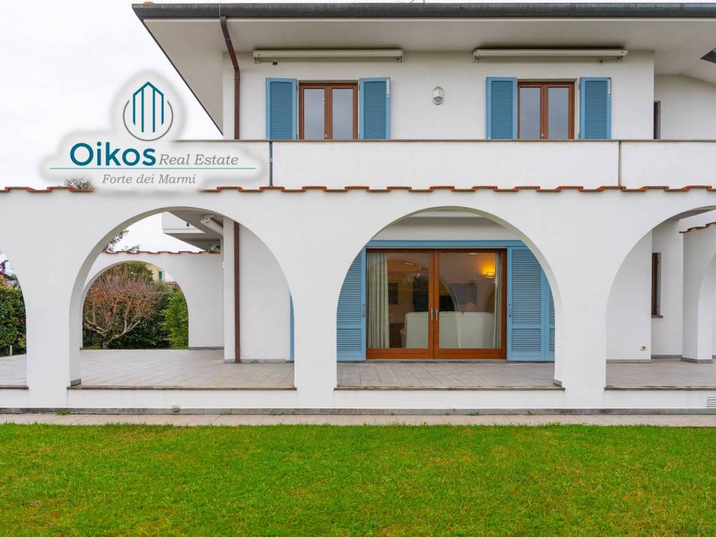 casa indipendente in vendita a Forte dei Marmi