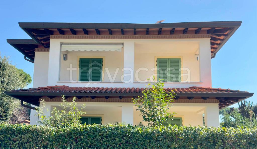 casa indipendente in vendita a Forte dei Marmi in zona Vittoria Apuana