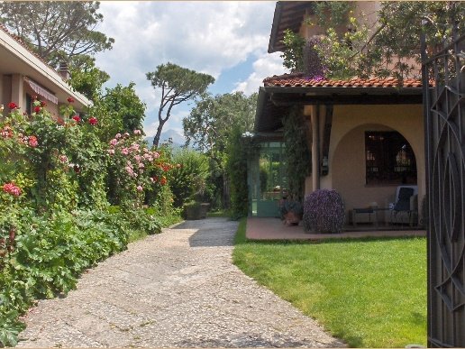 casa indipendente in vendita a Forte dei Marmi