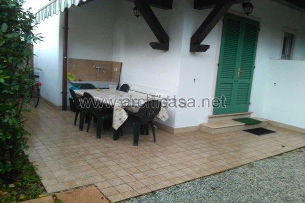 casa indipendente in vendita a Forte dei Marmi