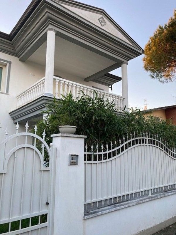 casa indipendente in vendita a Forte dei Marmi