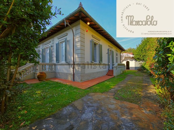 casa indipendente in vendita a Forte dei Marmi