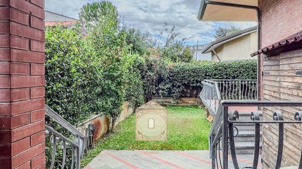 casa indipendente in vendita a Forte dei Marmi