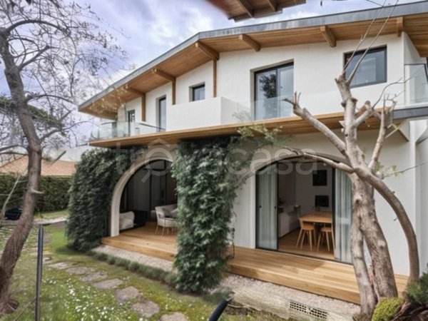 casa indipendente in vendita a Forte dei Marmi