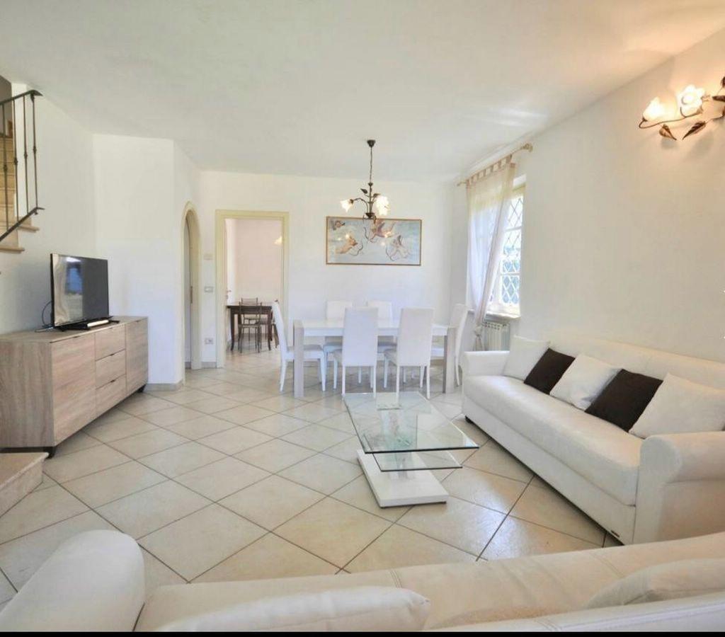 casa indipendente in vendita a Forte dei Marmi