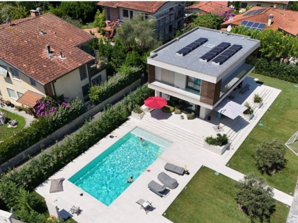 casa indipendente in vendita a Forte dei Marmi