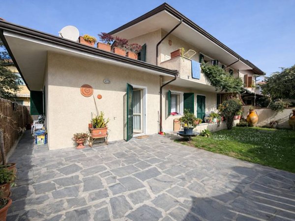 casa indipendente in vendita a Forte dei Marmi