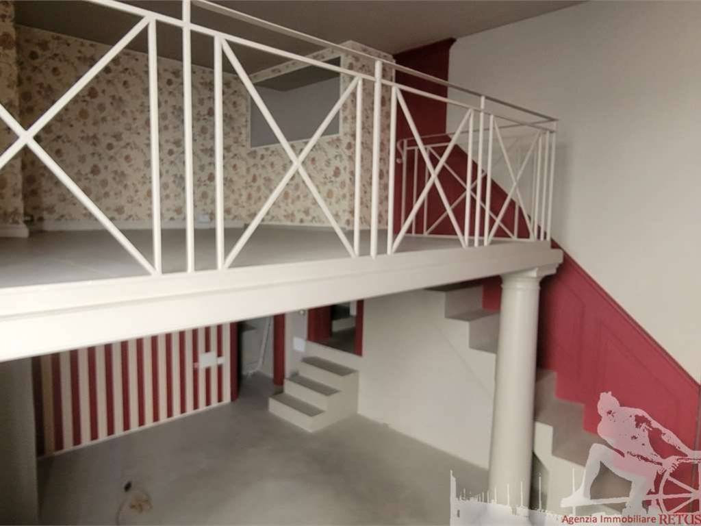 negozio in vendita a Forte dei Marmi