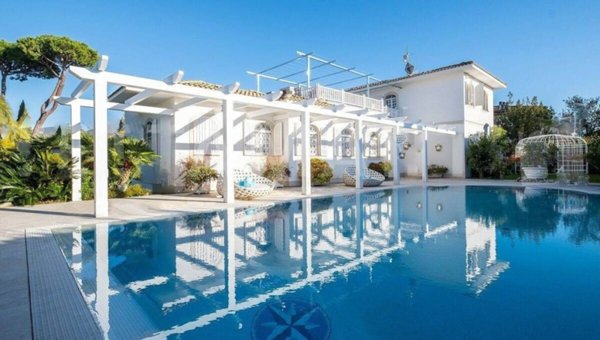casa indipendente in vendita a Forte dei Marmi