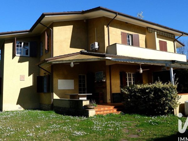 casa indipendente in vendita a Forte dei Marmi