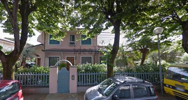 casa indipendente in vendita a Forte dei Marmi