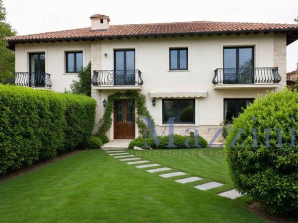 casa indipendente in vendita a Forte dei Marmi in zona Vittoria Apuana