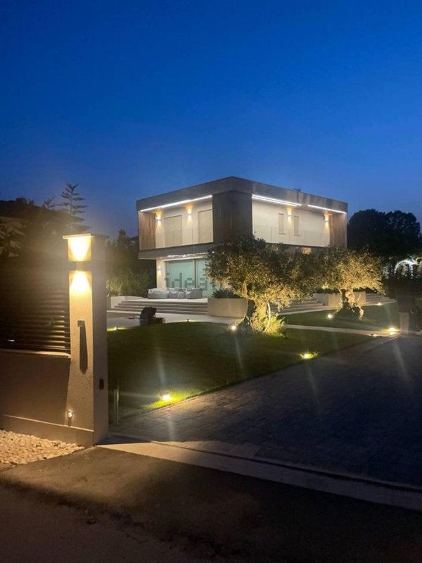 casa indipendente in vendita a Forte dei Marmi