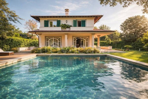 casa indipendente in vendita a Forte dei Marmi in zona Vittoria Apuana