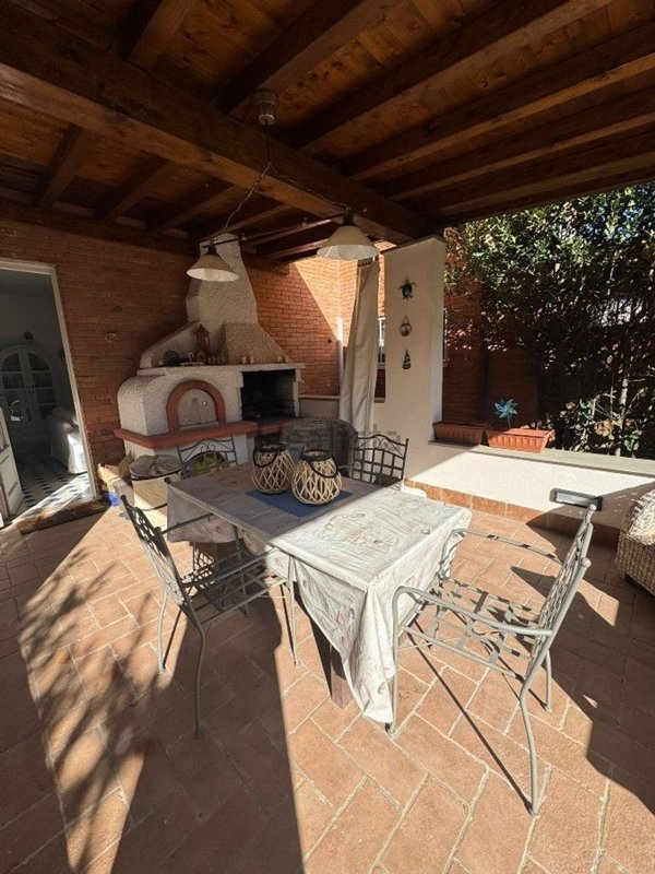 casa indipendente in vendita a Forte dei Marmi