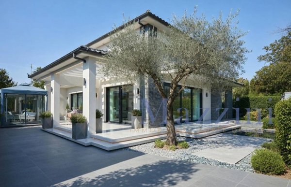 casa indipendente in vendita a Forte dei Marmi
