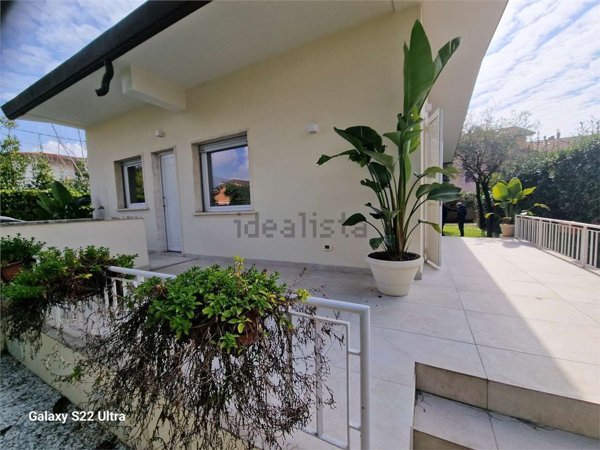 casa indipendente in vendita a Forte dei Marmi