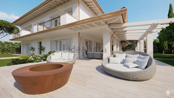 casa indipendente in vendita a Forte dei Marmi