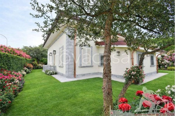 casa indipendente in vendita a Forte dei Marmi