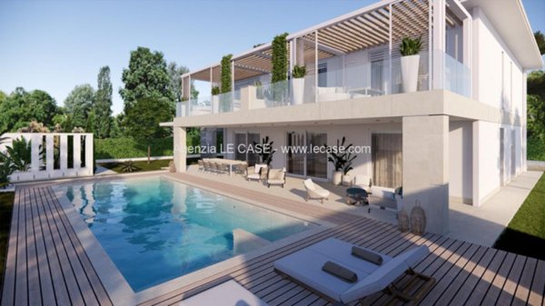 casa indipendente in vendita a Forte dei Marmi in zona Vittoria Apuana