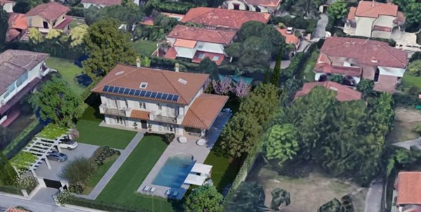 casa indipendente in vendita a Forte dei Marmi in zona Vittoria Apuana