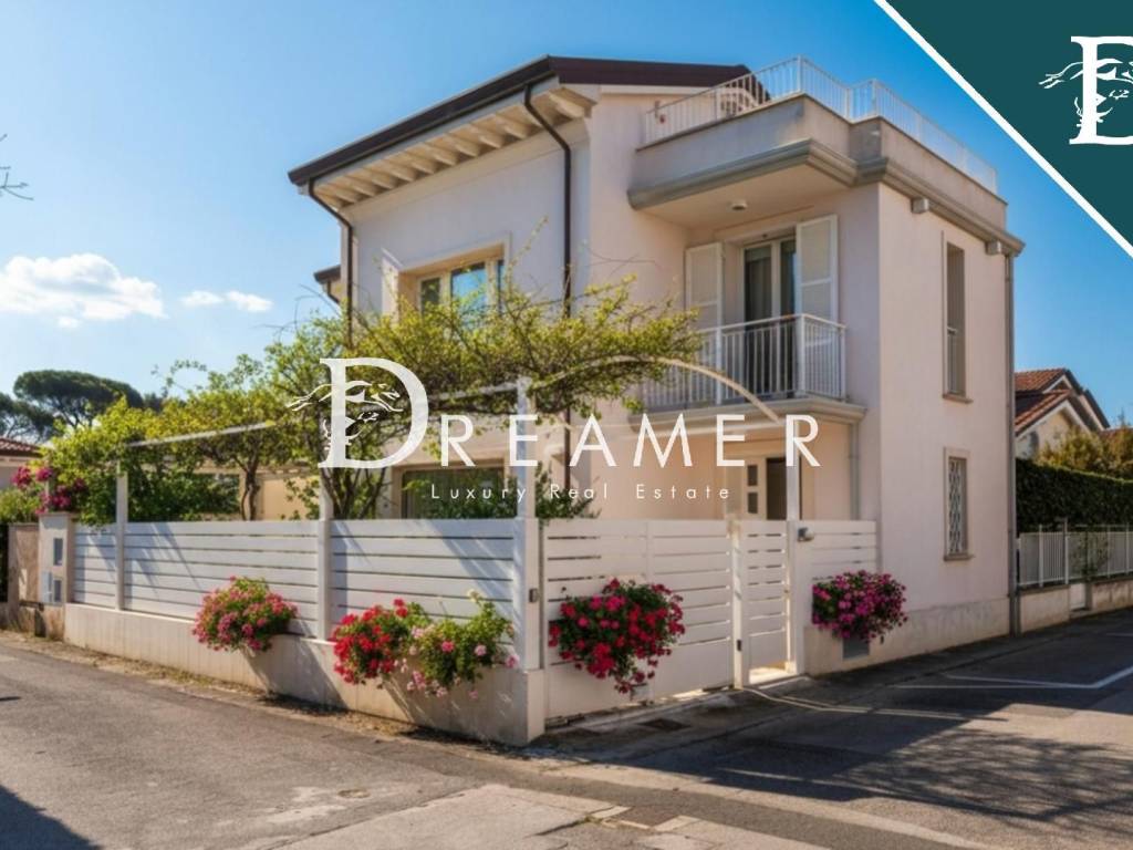 appartamento in vendita a Forte dei Marmi