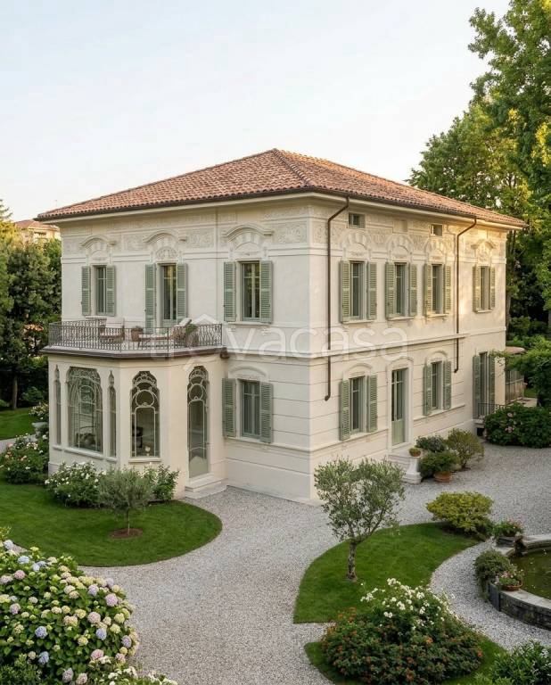 casa indipendente in vendita a Forte dei Marmi in zona Roma Imperiale
