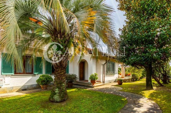 casa indipendente in vendita a Forte dei Marmi