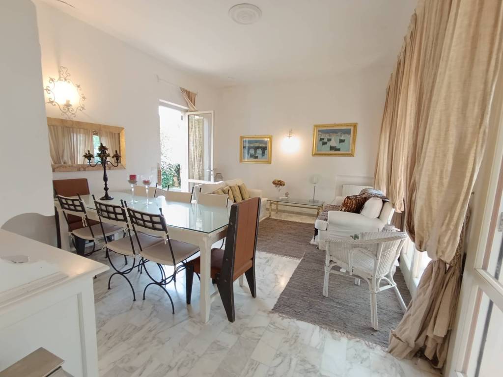 casa indipendente in vendita a Forte dei Marmi
