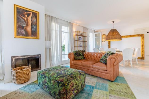 casa indipendente in vendita a Forte dei Marmi in zona Vittoria Apuana