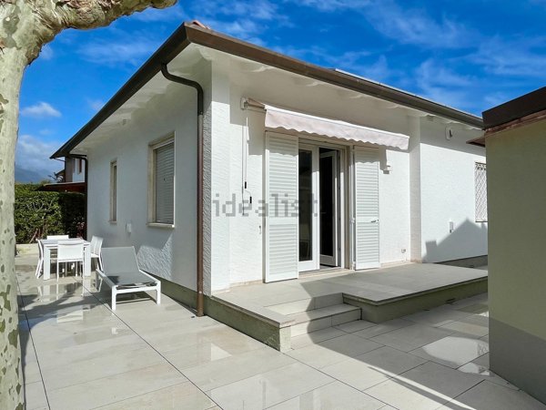 casa indipendente in vendita a Forte dei Marmi