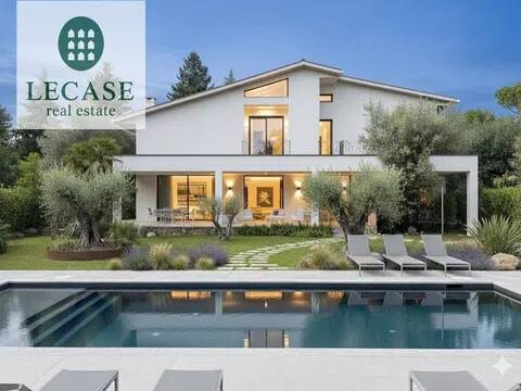 casa indipendente in vendita a Forte dei Marmi in zona Vittoria Apuana