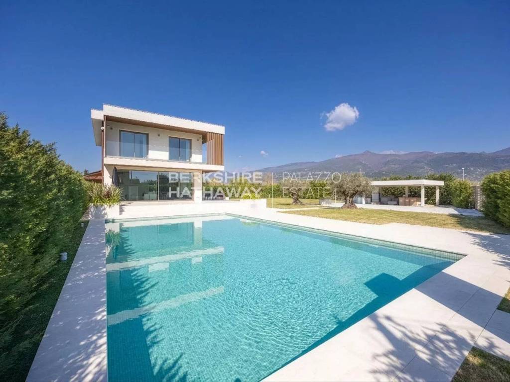 casa indipendente in vendita a Forte dei Marmi