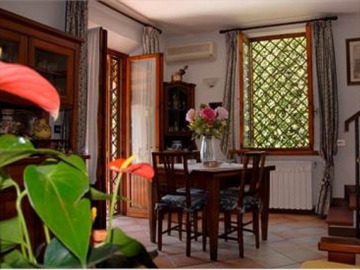 casa indipendente in vendita a Forte dei Marmi