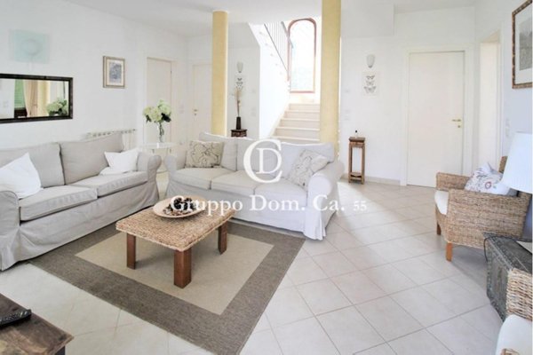 casa indipendente in vendita a Forte dei Marmi in zona Vittoria Apuana