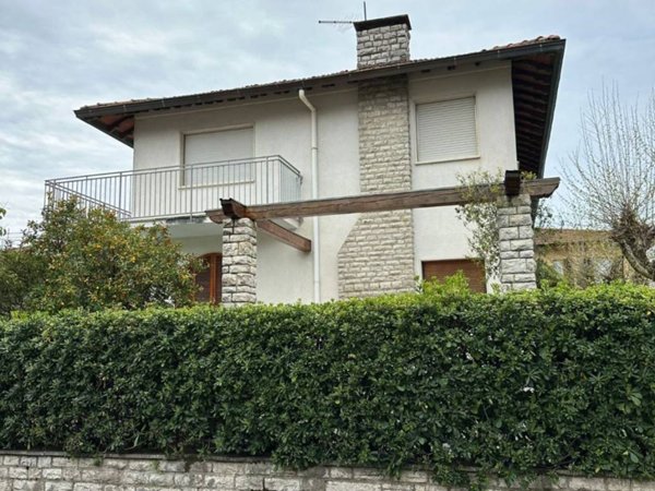 casa indipendente in vendita a Forte dei Marmi