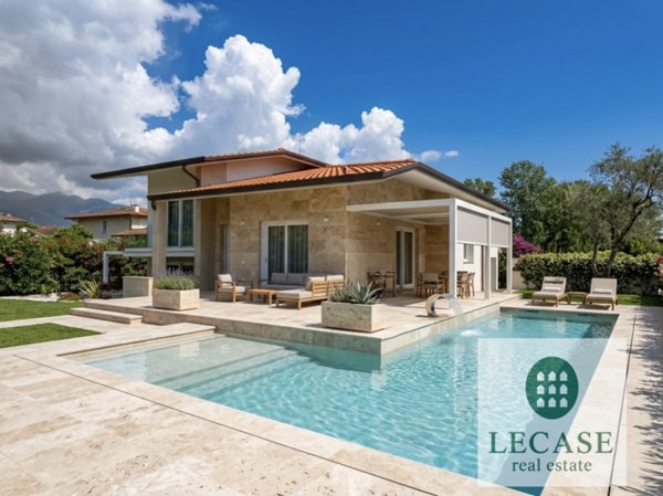 casa indipendente in vendita a Forte dei Marmi