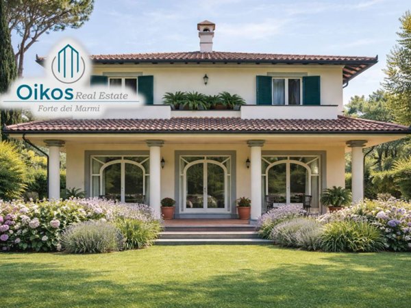 casa indipendente in vendita a Forte dei Marmi in zona Vittoria Apuana