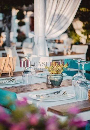 negozio in vendita a Forte dei Marmi in zona Roma Imperiale