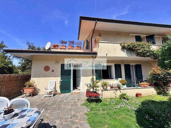 casa indipendente in vendita a Forte dei Marmi