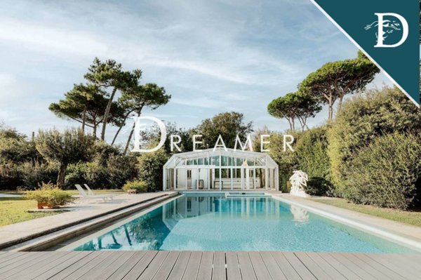 casa indipendente in vendita a Forte dei Marmi